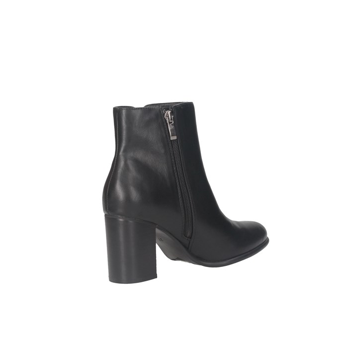 GOLD&GOLD GU80 Black Shoes Woman 