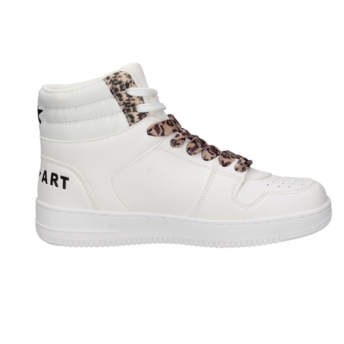 Shop Art SASF 220238 HALEY Off White Scarpe Donna 